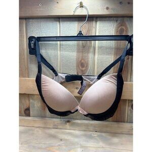 Victorias Secret Plunge Push-Up Bra 32D Black Lace & Nude Underwire Padded